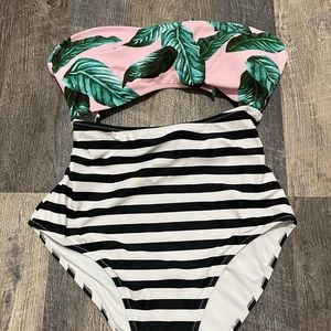 Cup she bathing suit